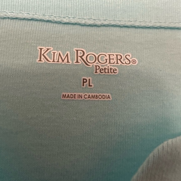Kim Rogers 3/4 Sleeve with Button Accents NWT - Picture 2 of 4